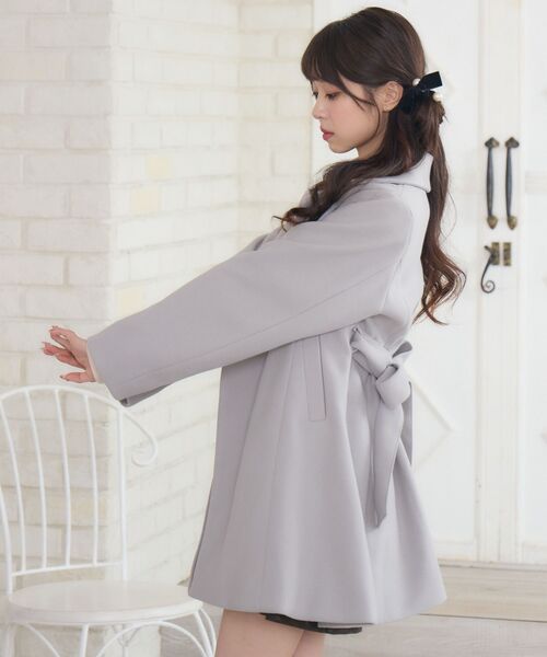 ems excite（エムズエキサイト）の「Fファー襟リボンコート（その他アウター・レディース・ナチュラル/ダークグレー/ライトグレー・FREE）」の20枚目の写真