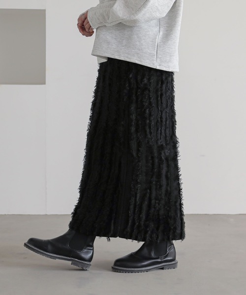 n'OrLABEL（ノアールレーベル）の「『フリンジニットナロースカート』（スカート・レディース・グレー/ブラック・2/1）」の3枚目の写真