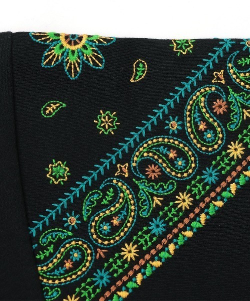 チチカカ（チチカカ）の「バンダナスリーブ刺繍Ｔシャツ（Tシャツ/カットソー・レディース・ホワイト/ブラック/イエロー・FREE）」の4枚目の写真
