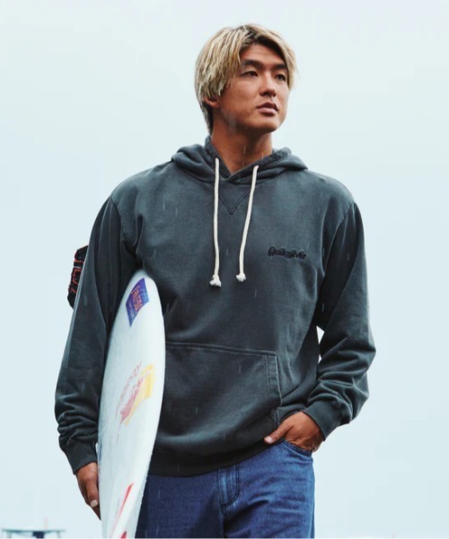 Quiksilver(クイックシルバー)の「TYPEFACE SWEAT PK /クイックシルバーバックプリントプルオーバーパーカー(スウェット・メンズ・ホワイト/ピンク/ブラック・LARGE/MEDIUM/X-LARGE/SMALL)」の21枚目の写真