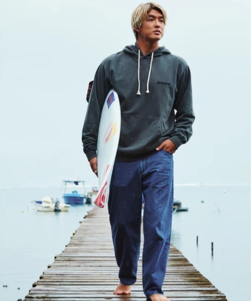 Quiksilver(クイックシルバー)の「TYPEFACE SWEAT PK /クイックシルバーバックプリントプルオーバーパーカー(スウェット・メンズ・ホワイト/ピンク/ブラック・LARGE/MEDIUM/X-LARGE/SMALL)」の22枚目の写真