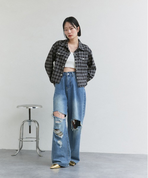 ad thie(アドティエ)の「ショート丈 チェックシャツ(シャツ/ブラウス・レディース・ブラック/ブラウン/ダークブラウン・FREE)」の4枚目の写真