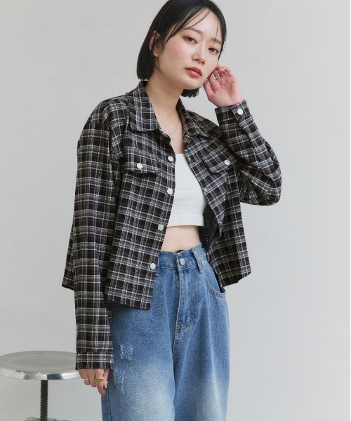 ad thie(アドティエ)の「ショート丈 チェックシャツ(シャツ/ブラウス・レディース・ブラック/ブラウン/ダークブラウン・FREE)」の7枚目の写真