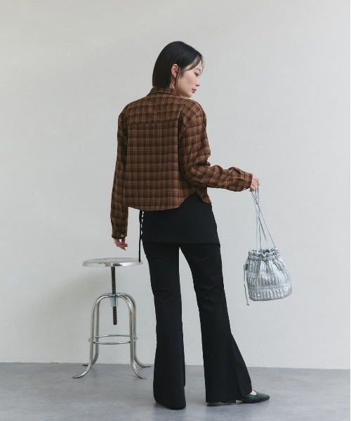 ad thie(アドティエ)の「ショート丈 チェックシャツ(シャツ/ブラウス・レディース・ブラック/ブラウン/ダークブラウン・FREE)」の21枚目の写真