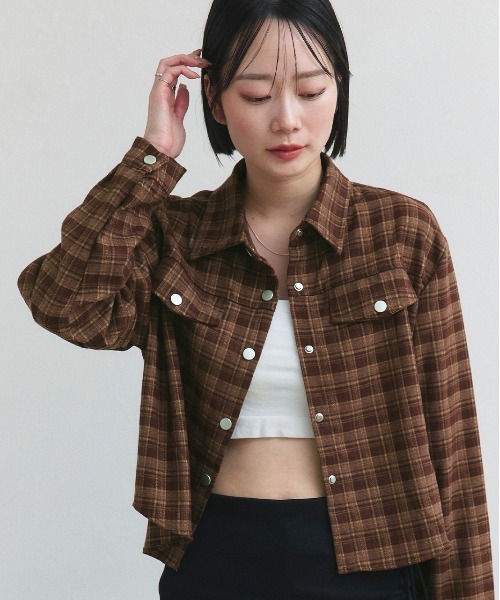 ad thie(アドティエ)の「ショート丈 チェックシャツ(シャツ/ブラウス・レディース・ブラック/ブラウン/ダークブラウン・FREE)」の22枚目の写真