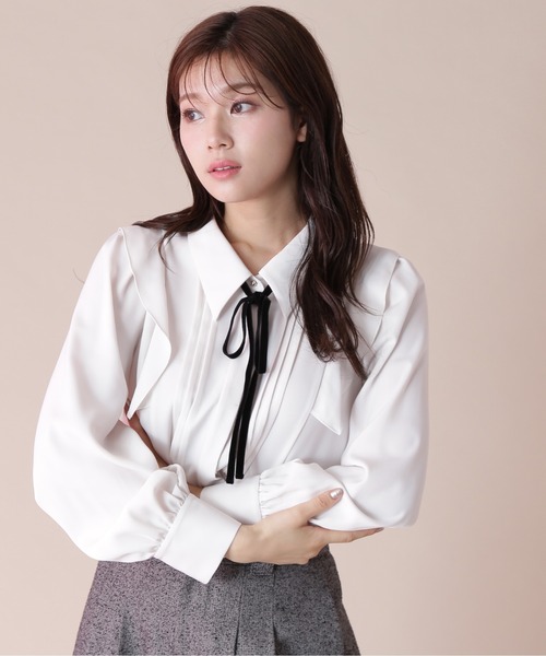 JILL by JILL STUART（ジルバイジルスチュアート）の「リボン付きピンタックブラウス（シャツ/ブラウス・レディース・ブルー/ピンク/ホワイト系その他・FREE）」の6枚目の写真