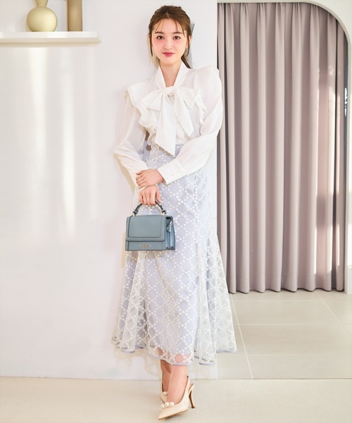 WILLSELECTION(ウィルセレクション)の「ラッフルボウタイブラウス(シャツ/ブラウス・レディース・オフホワイト/ピンク/ブルー・FREE)」の8枚目の写真