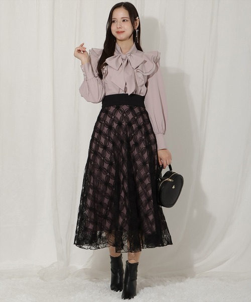 WILLSELECTION(ウィルセレクション)の「ラッフルボウタイブラウス(シャツ/ブラウス・レディース・オフホワイト/ピンク/ブルー・FREE)」の4枚目の写真