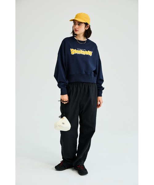PARROTT CANVAS(パロットキャンバス)の「CROPPED WIDE SWEAT "Somehow"(スウェット・レディース・ネイビー/ミックスグレー・FREE)」の8枚目の写真