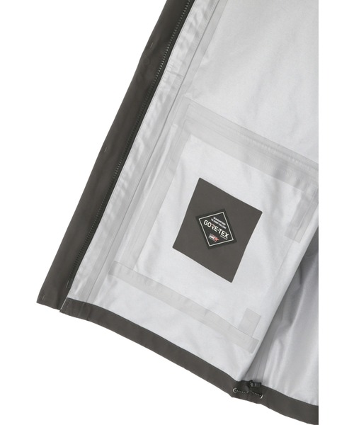 GORE-TEX POLYESTER POPLIN（ナイロンジャケット）｜MARGARET HOWELL