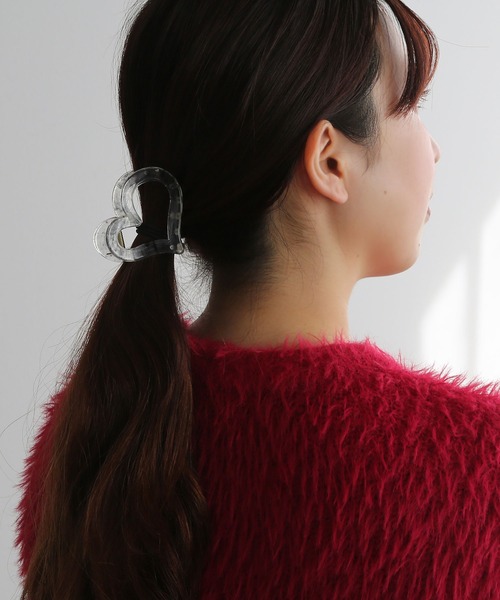 colleca la（コレカラ）の「クリアマーブル ハートバンスクリップ（バレッタ/ヘアクリップ・レディース・ブラウン/ブラック・FREE）」の3枚目の写真