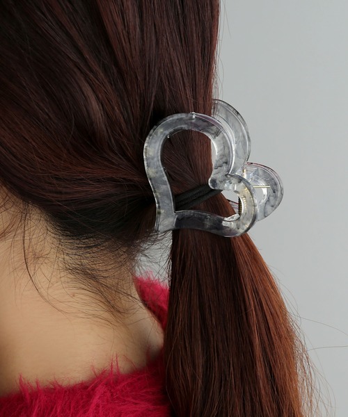 colleca la（コレカラ）の「クリアマーブル ハートバンスクリップ（バレッタ/ヘアクリップ・レディース・ブラウン/ブラック・FREE）」の4枚目の写真