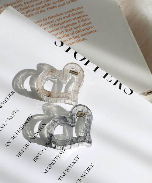 colleca la（コレカラ）の「クリアマーブル ハートバンスクリップ（バレッタ/ヘアクリップ・レディース・ブラウン/ブラック・FREE）」の5枚目の写真