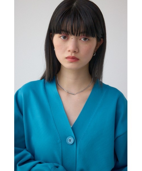 AZUL by moussy(アズールバイマウジー)の「コクーンシルエットカーディガン(カーディガン/ボレロ・レディース・アイボリー/ブラック/ブルー・SMALL/MEDIUM)」の5枚目の写真