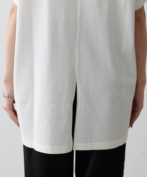 LARUTA(ラルータ)の「【LARUTA】汗染み防止バックスリットロゴT(Tシャツ/カットソー・レディース・ライトグレー/ブラウン/オフホワイト/スミクロ・FREE)」の9枚目の写真