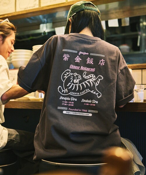 セール】限定展開 紫金飯店×FREAK'S STORE 別注 バックプリント クルー
