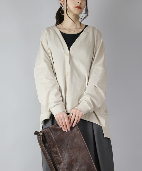 and it_（アンドイット）の「ワイドシルエットカーディガン（カーディガン/ボレロ・レディース・アイボリー/ブラック/モカ/ロイヤルブルー/ナチュラル・M-L）」の4枚目の写真