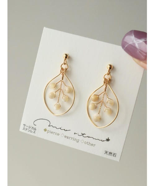 tone（トーン）の「【mio ritomo】Leaf　天然石のワイヤーピアス(MA)（ピアス（両耳用）・レディース・ブラウン/パープル/ピンク・FREE）」の4枚目の写真
