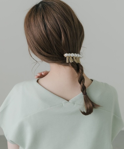 SMELLY（スメリー）の「パールチェーンバレッタ（バレッタ/ヘアクリップ・レディース・ゴールド系その他・-）」の4枚目の写真