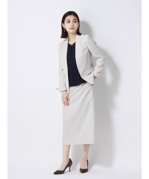 SUIT SQUARE（スーツスクエア）の「ウエストギャザープルオーバー 半袖 ウォッシャブル シフォンジョーゼット 無地 メタルパーツ（シャツ/ブラウス・レディース・ネイビー/ホワイト/ピンク/グレイッシュベージュ・38(9号)）」の14枚目の写真