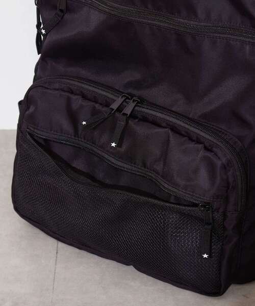 CONVERSE TOKYO（コンバーストウキョウ）の「MESH POCKET NYLON BACKPACK（バックパック/リュック・レディース・グレー/ブラック・FREE）」の9枚目の写真