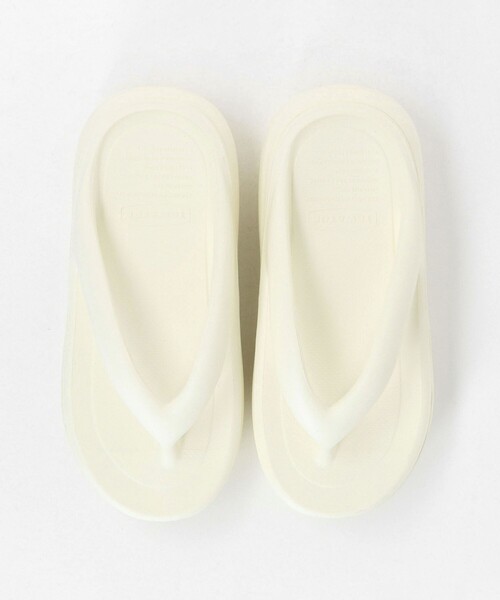 TAW&TOE（トーアンドトー）の「＜TAW&TOE＞ZEROVITY Plumpy サンダル（サンダル・レディース・ブラック/クリーム・25cm/22cm/23cm/24cm）」の16枚目の写真