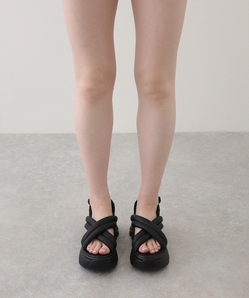 Lace Ladies(レースレディース)の「クロス ベルト パデット 厚底 プラットフォーム サンダル(サンダル・レディース・ブラック/ブラック×ホワイト/グレー/アイボリー・24.5cm/22.5cm/25cm/24cm/23.5cm/23cm)」の9枚目の写真