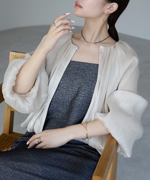 PREFERIR(プレフェリール)の「結婚式 お呼ばれ ボリュームスリーブ ボレロ(M.L,XL)(カーディガン/ボレロ・レディース・ブラック/グレー/ベージュ・FREE/LARGE/X-LARGE)」の13枚目の写真