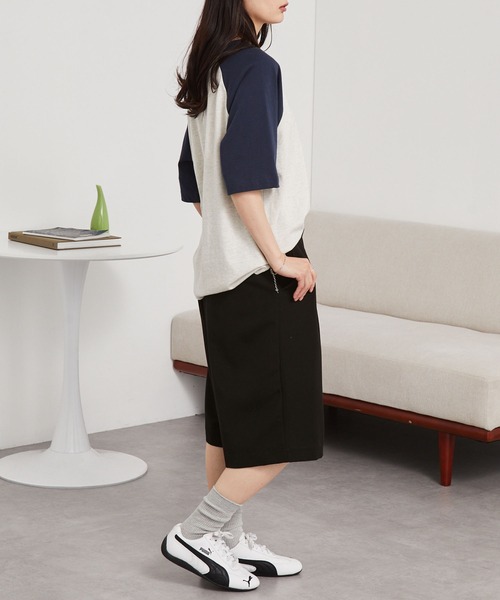 MONO-MART(モノマート)の「ワイドシルエットタックバミューダショーツ(その他パンツ・レディース・チャコールグレー/ブラック/ネイビー/ホワイト・L/M/S)」の15枚目の写真