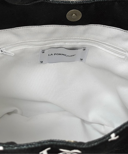 LA POMME petit(ラポミ・プチ)の「LA POMME petit Icon Shoulder Bag(ショルダーバッグ・レディース・ブルー/ホワイト/イエロー・FREE)」の11枚目の写真