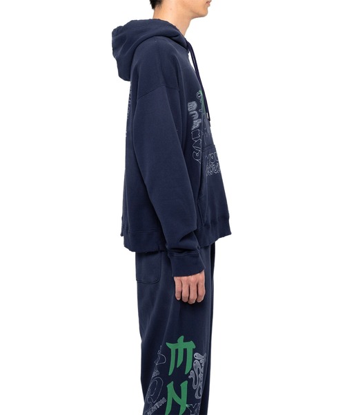 Mendrill(メンドリル)の「Mendrill X GS. Distressed Hoodie(スウェット・メンズ・グレー/ブラック/ネイビー・50/48/46/44)」の10枚目の写真