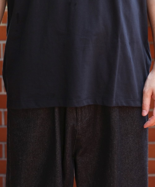 Calvin Klein(カルバン・クライン)の「Calvin Klein ゴールドモノグラム半袖Tシャツ(Tシャツ/カットソー・メンズ・ブラック系その他・MEDIUM/SMALL/LARGE)」の19枚目の写真