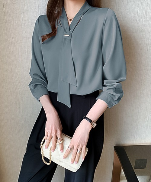 blackdia ocean(ブラックダイヤオーシャン)の「blackdia ocean メタルバー ボウタイブラウス(シャツ/ブラウス・レディース・ブルー/ピンク/ホワイト・MEDIUM/LARGE)」の3枚目の写真