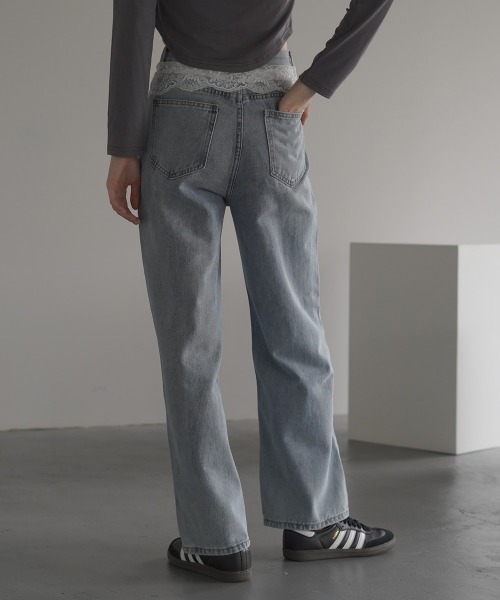 Clum(クルム)の「Straight denim pants with lace waist design / ウエストレースデザインストレートデニムパンツ(デニムパンツ・レディース・ブルー・SMALL/MEDIUM/LARGE)」の9枚目の写真
