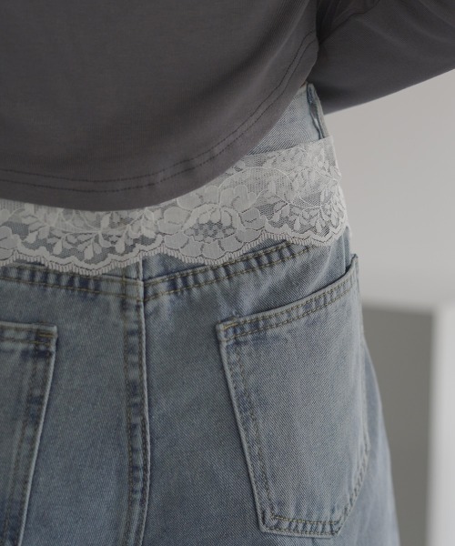 Clum(クルム)の「Straight denim pants with lace waist design / ウエストレースデザインストレートデニムパンツ(デニムパンツ・レディース・ブルー・SMALL/MEDIUM/LARGE)」の11枚目の写真