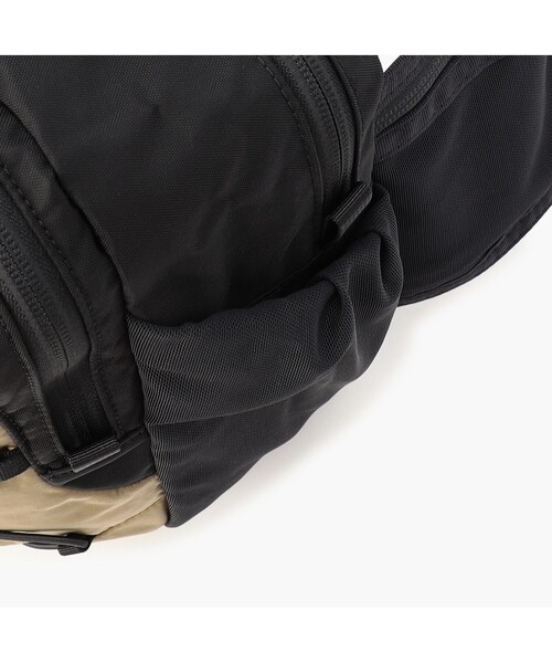 BRIEFING(ブリーフィング)の「2WAY HIP PACK(ショルダーバッグ・メンズ・ブラック×ブルー/ブラック系その他/その他/ブラック×ホワイト/ブラック×グレー・FREE)」の19枚目の写真
