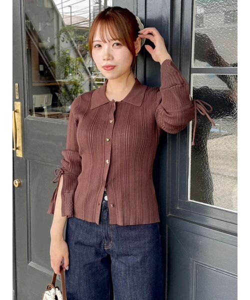 dazzlin（ダズリン）の「【WEB限定カラーあり】アイレットスリーブニットトップス（ニット/セーター・レディース・ブラウン/ネイビー/グレー/アイボリー/ブラック・FREE）」の14枚目の写真