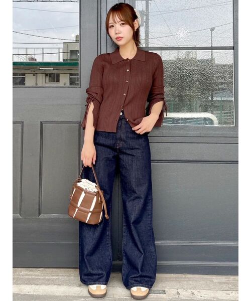 dazzlin（ダズリン）の「【WEB限定カラーあり】アイレットスリーブニットトップス（ニット/セーター・レディース・ブラウン/ネイビー/グレー/アイボリー/ブラック・FREE）」の17枚目の写真