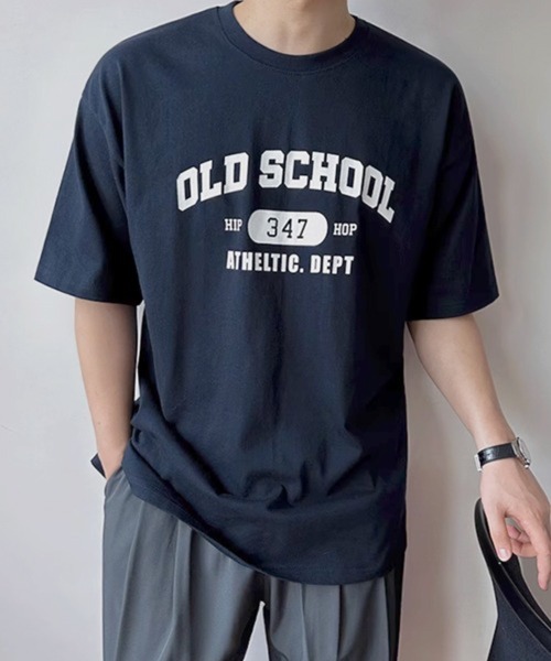 CERCA（チェルカ）の「【NOWLE】オールドスクール カレッジ ロゴプリント 半袖 Tシャツ（Tシャツ/カットソー・メンズ・ネイビー・MEDIUM）」の8枚目の写真