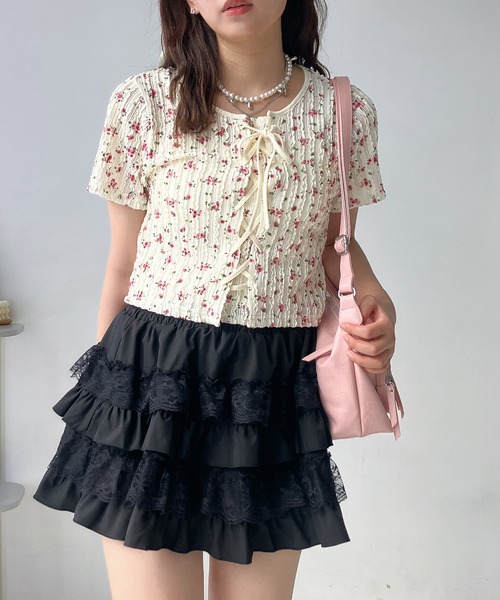 AS KNOW AS plus（アズノゥアズプラス）の「♪レースアップリボン 花柄フリル半袖プルオーバー（Tシャツ/カットソー・レディース・ブルー系/ブラウン系/レッド系・FREE）」の21枚目の写真