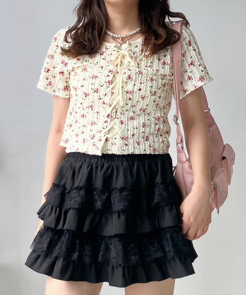 AS KNOW AS plus（アズノゥアズプラス）の「♪レースアップリボン 花柄フリル半袖プルオーバー（Tシャツ/カットソー・レディース・ブルー系/ブラウン系/レッド系・FREE）」の19枚目の写真