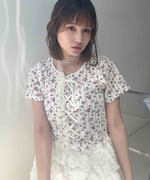 AS KNOW AS plus(アズノゥアズプラス)の「♪レースアップリボン 花柄フリル半袖プルオーバー(Tシャツ/カットソー・レディース・ブルー系/ブラウン系/レッド系/レッド系1/ブラック/ドット/ブルー系1・FREE)」の14枚目の写真