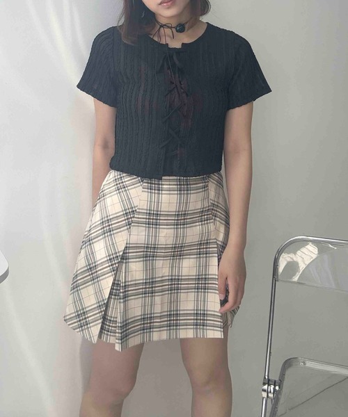 AS KNOW AS plus(アズノゥアズプラス)の「♪レースアップリボン 花柄フリル半袖プルオーバー(Tシャツ/カットソー・レディース・ブルー系/ブラウン系/レッド系/レッド系1/ブラック/ドット/ブルー系1/ブラック系1/ブラック系2/グレー系2・FREE)」の22枚目の写真