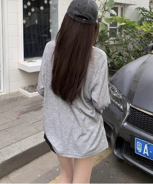 SHEPP(シープ)の「ルーズ シアーヘンリーネックロンT【日焼け/冷房対策】(Tシャツ/カットソー・レディース・グレー/ホワイト/ブラック・M/S/L)」の21枚目の写真