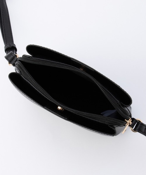 Honeys（ハニーズ）の「軽量両あおりミニバッグ（ショルダーバッグ・レディース・ライトベージュ/ブラック/レッド/アイボリー/グレイッシュベージュ/シルバー・FREE）」の17枚目の写真