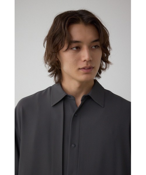 AZUL by moussy（アズールバイマウジー）の「C/Tトロミアシンメトリー長袖シャツ（シャツ/ブラウス・メンズ・グレー/ブラウン/ブラック・LARGE/MEDIUM）」の16枚目の写真