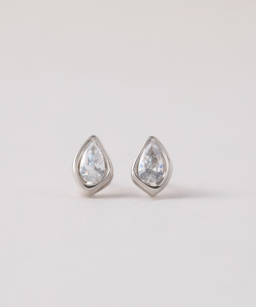 CALIN STANDARD(カリンスタンダード)の「◆金属アレルギー対応◆◆made in japan◆【高品質ポスト】ニュアンスドロップ ジルコニアセラミックポストピアス(ピアス(両耳用)・レディース・ゴールド/ピンクゴールド/シルバー・FREE)」の4枚目の写真
