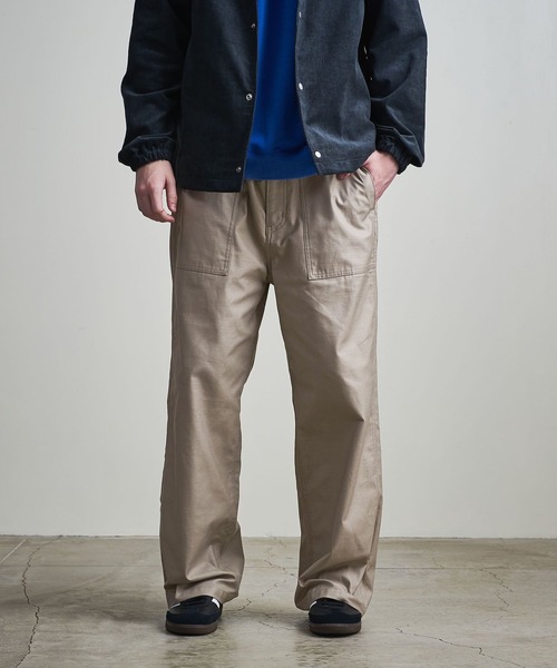 info. BEAUTY&YOUTH（インフォビューティアンドユース）の「【マルチサイズ】 バックサテン バギー ベイカー パンツ（その他パンツ・メンズ・ブラウン/ベージュ/モカ/ブラック/ブラック系その他2/ネイビー/オリーブ/ブルー系その他・マルチサイズ）」の5枚目の写真