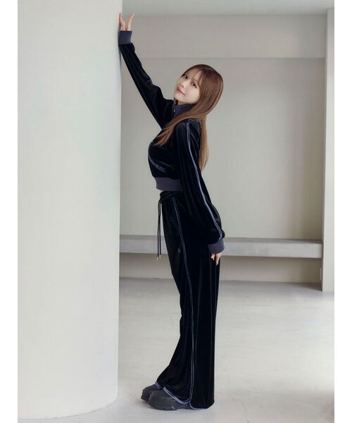 EATME(イートミー)の「【SETUP着用可】バイカラーベロアブルゾン(ブルゾン・レディース・ピンク/グレー/ブラック・FREE)」の12枚目の写真