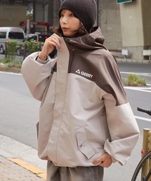 GERRY（ジェリー）の「GERRY / ジェリー 別注 <撥水>ラバーロゴ オーバーサイズマウンテンパーカー【BARK MANHATTAN】（マウンテンパーカー）」